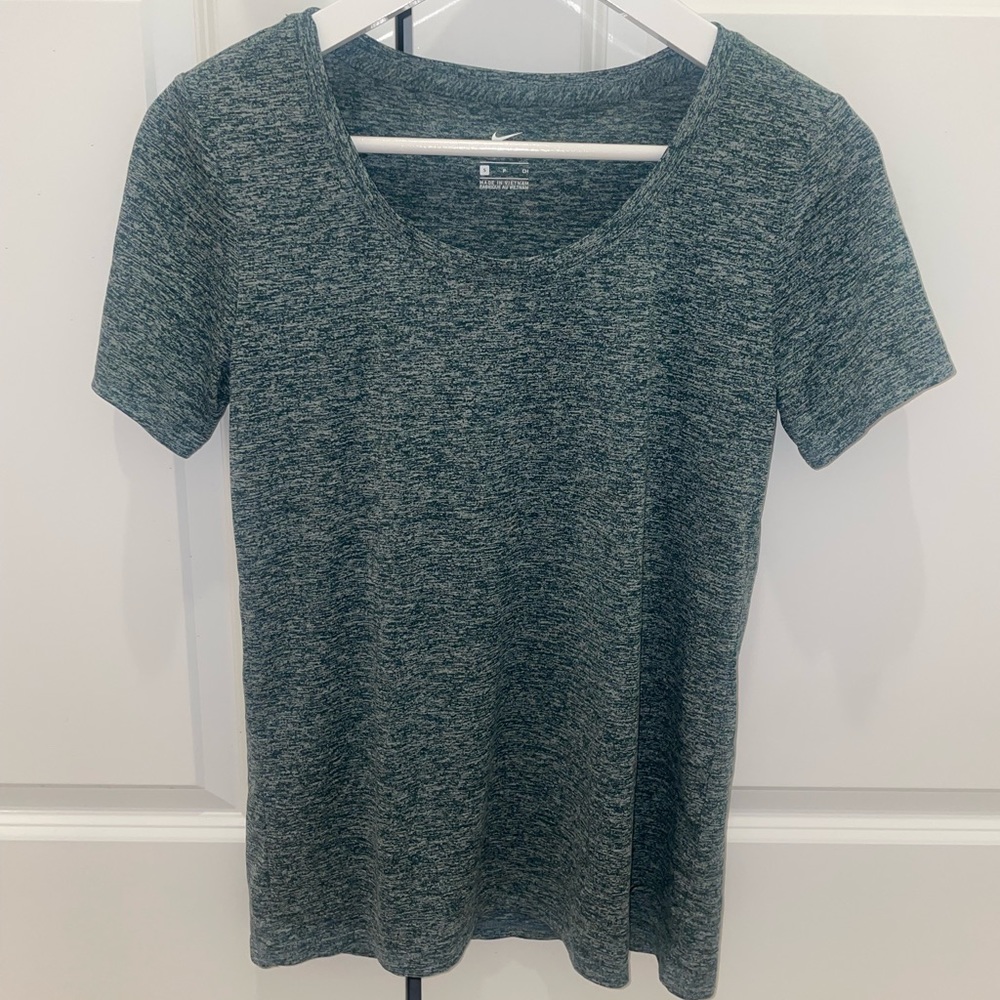 Nike Women’s Workout Tee